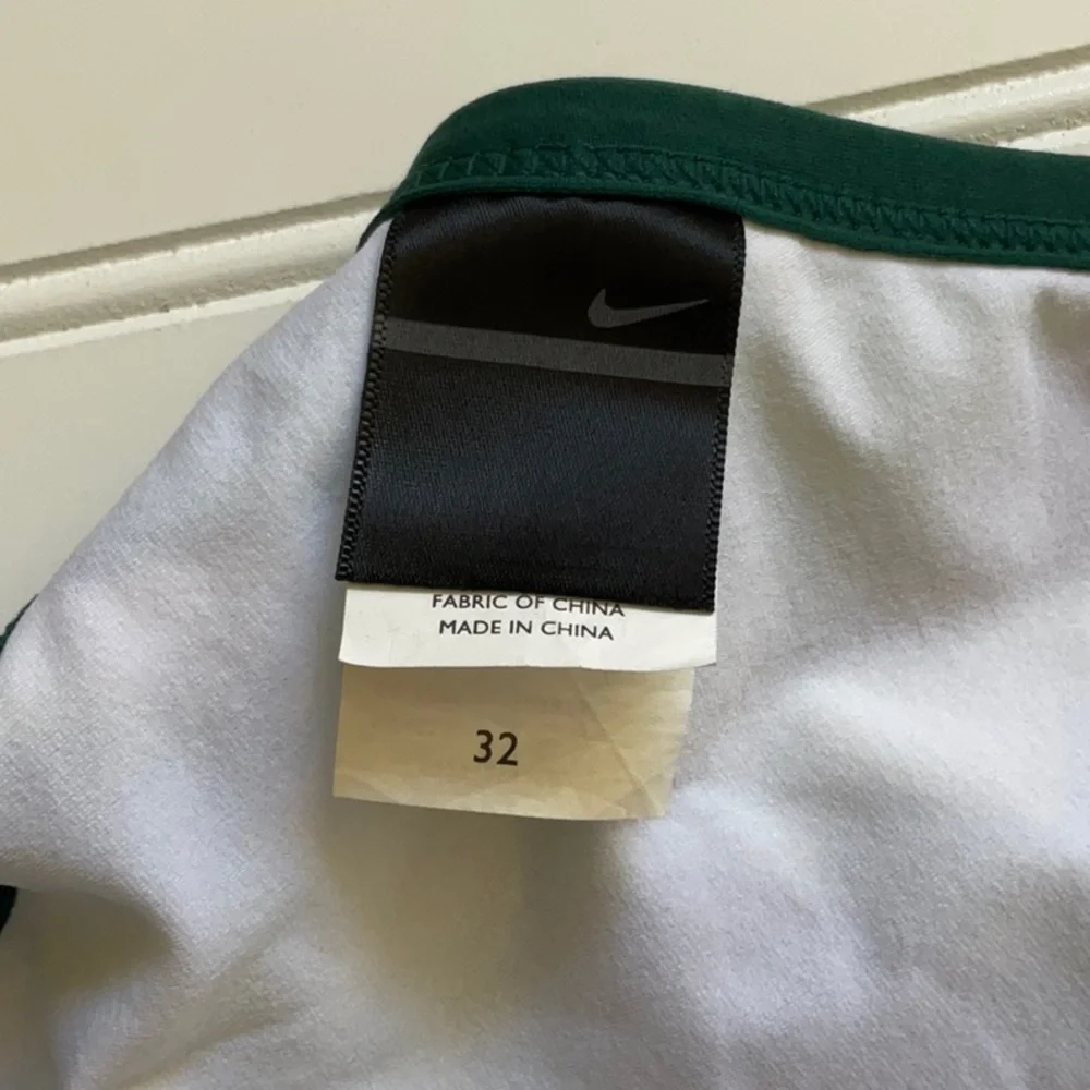 Nike One Piece Swimsuit.  Nike size 32 fixed Back